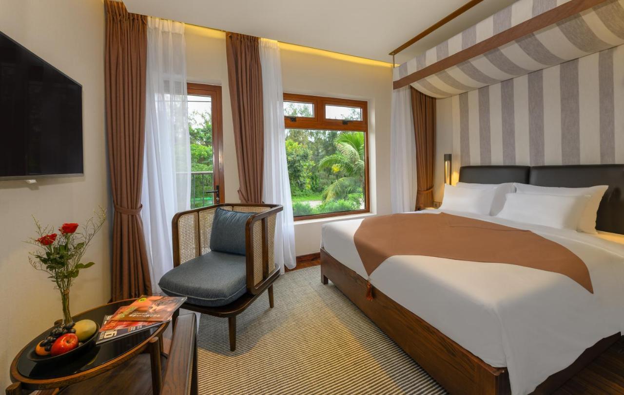 The Blossom Hoi An Ocean Front Hotel & Spa Exterior photo