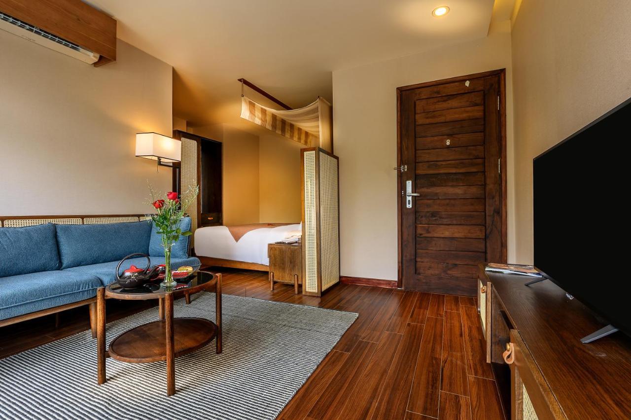 The Blossom Hoi An Ocean Front Hotel & Spa Exterior photo