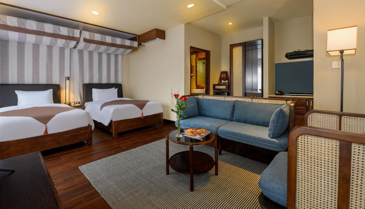 The Blossom Hoi An Ocean Front Hotel & Spa Exterior photo