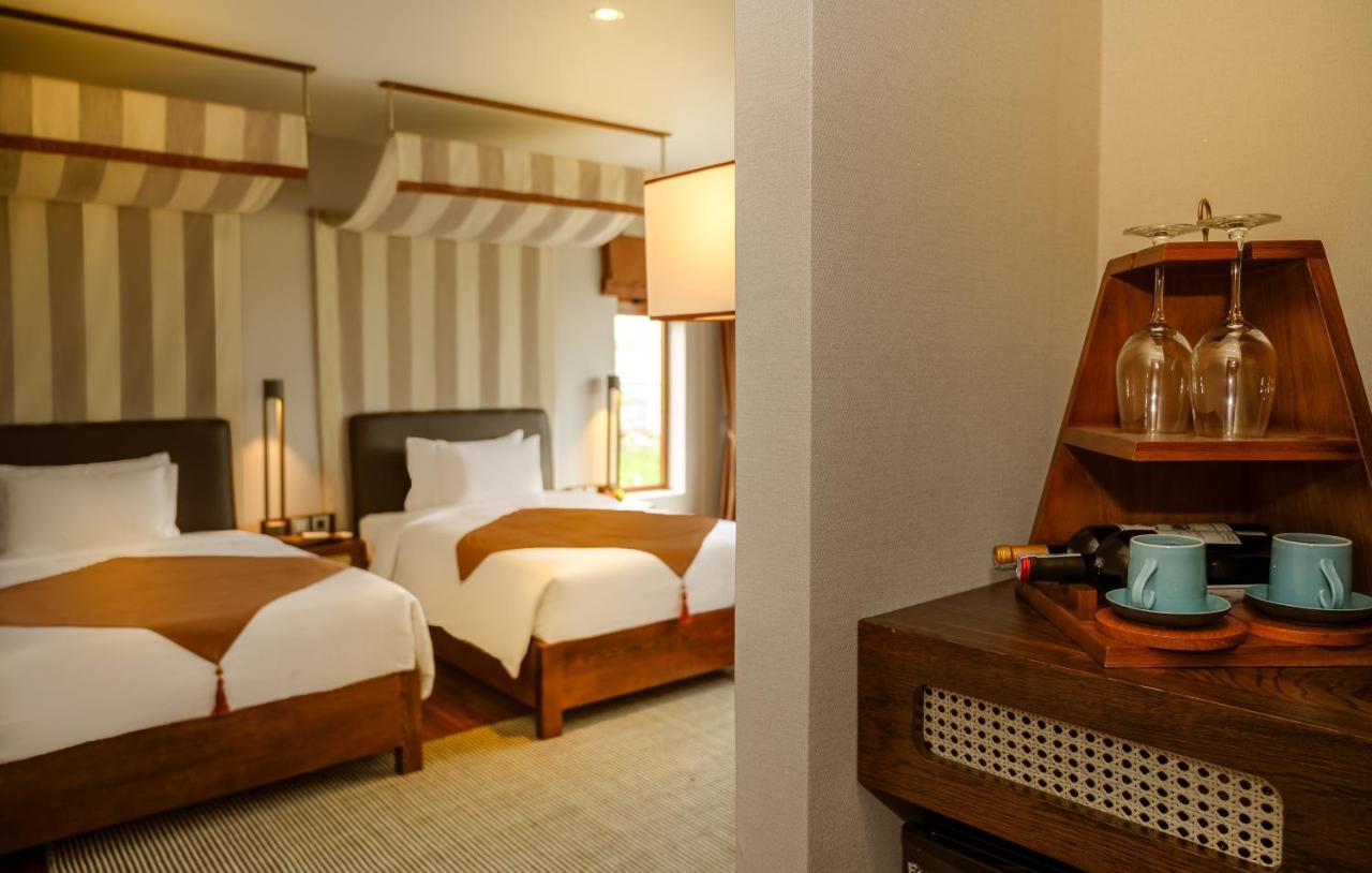 The Blossom Hoi An Ocean Front Hotel & Spa Exterior photo