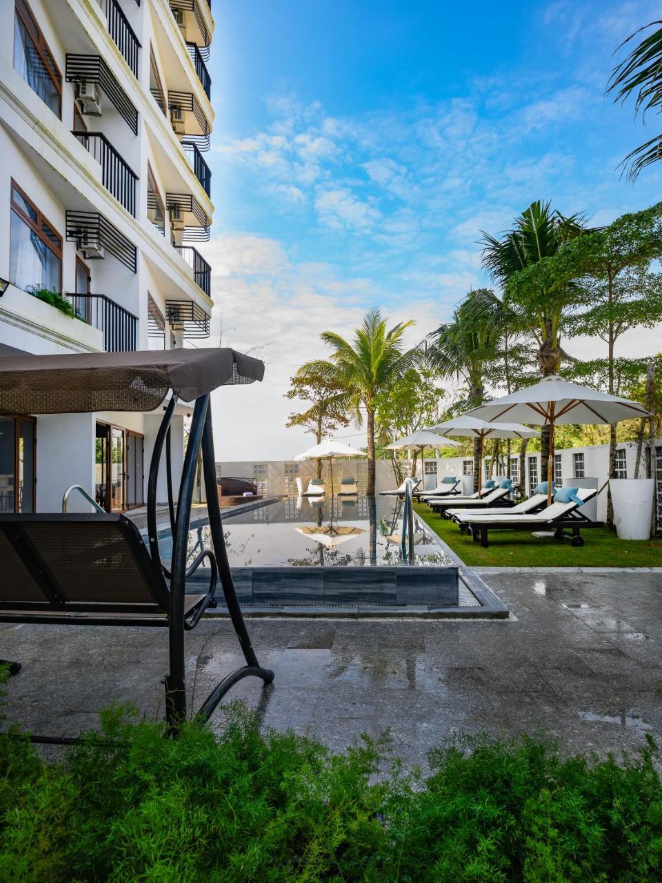 The Blossom Hoi An Ocean Front Hotel & Spa Exterior photo